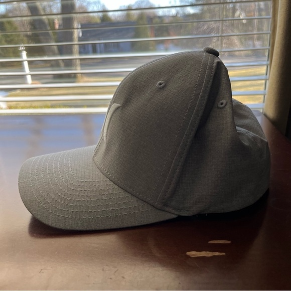 Hurley Men’s Phantom Resist Lightweight Stretch Back Grey Hat Size S/M - Picture 4 of 15